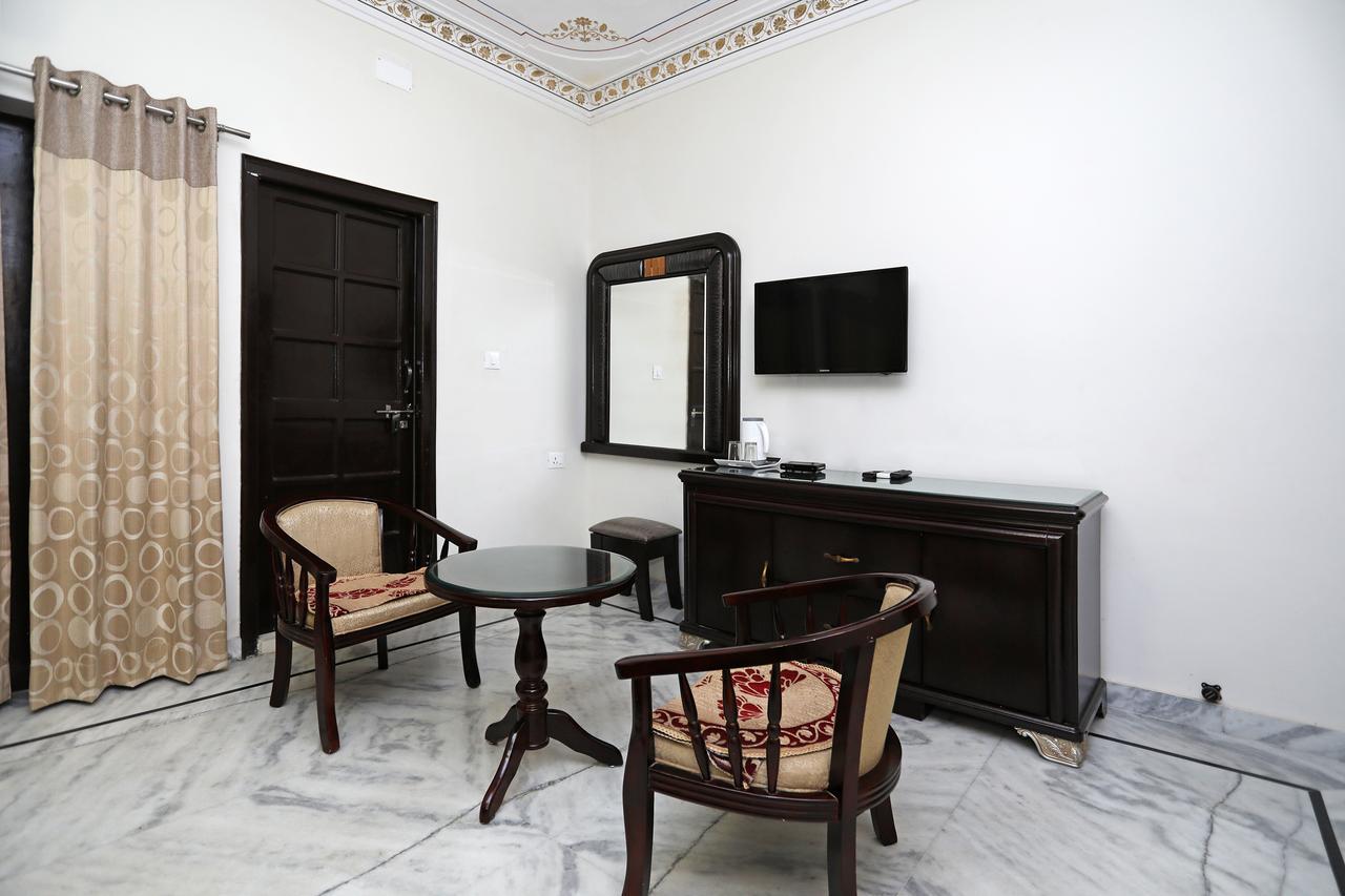 Oyo Home Heritage Near City Palace Udaipur Extérieur photo